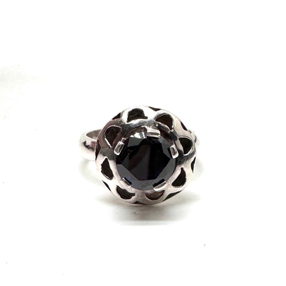Vintage Taxco Sterling Silver and Amethyst Ring Size 6 3/4 - Picture 5 of 16